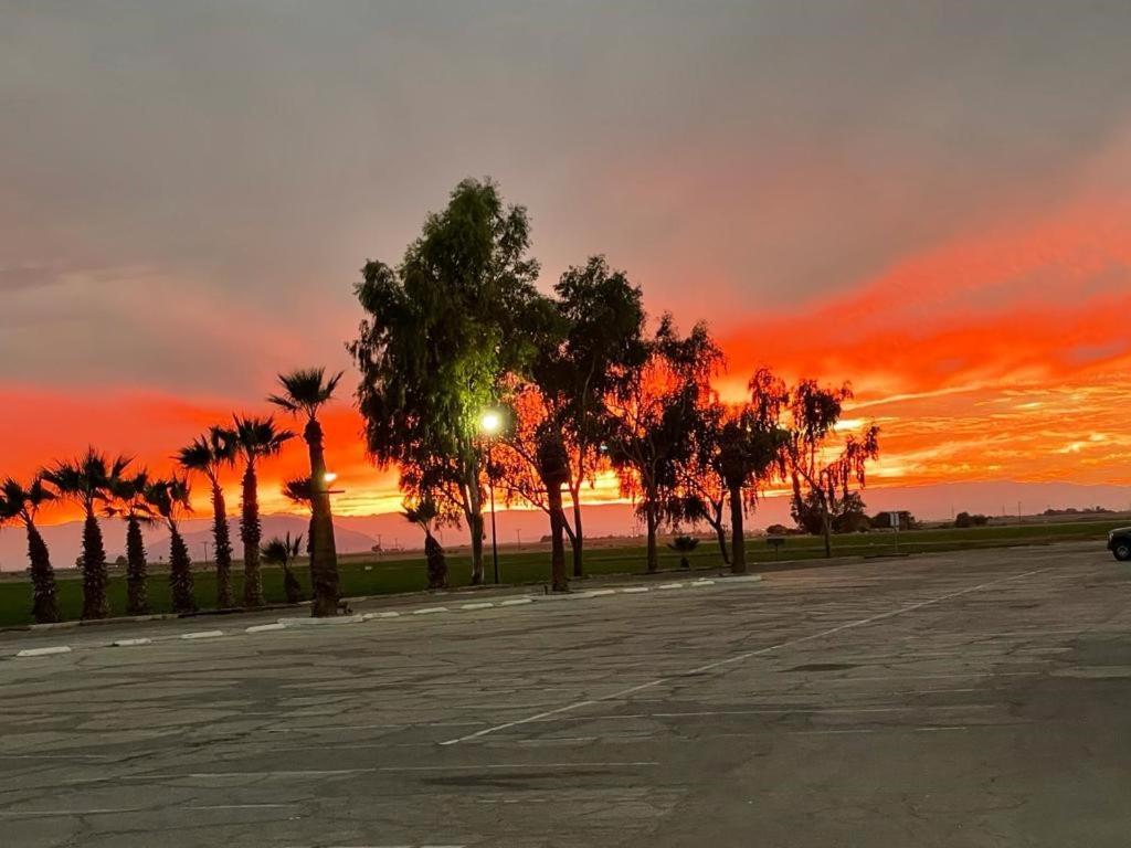 Ramada by Wyndham Holtville Dış mekan fotoğraf