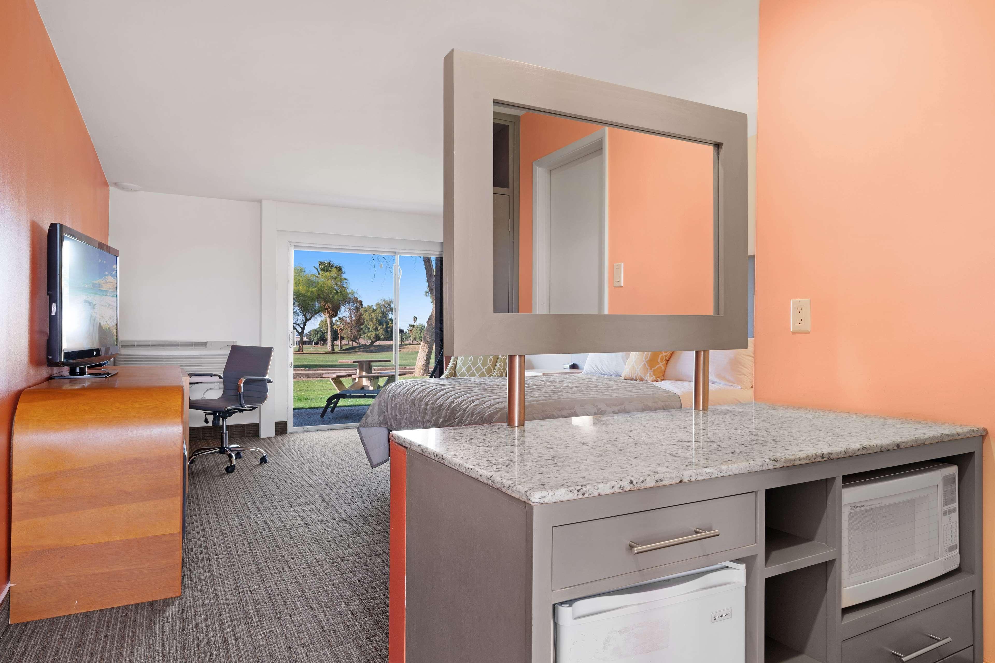 Ramada by Wyndham Holtville Dış mekan fotoğraf