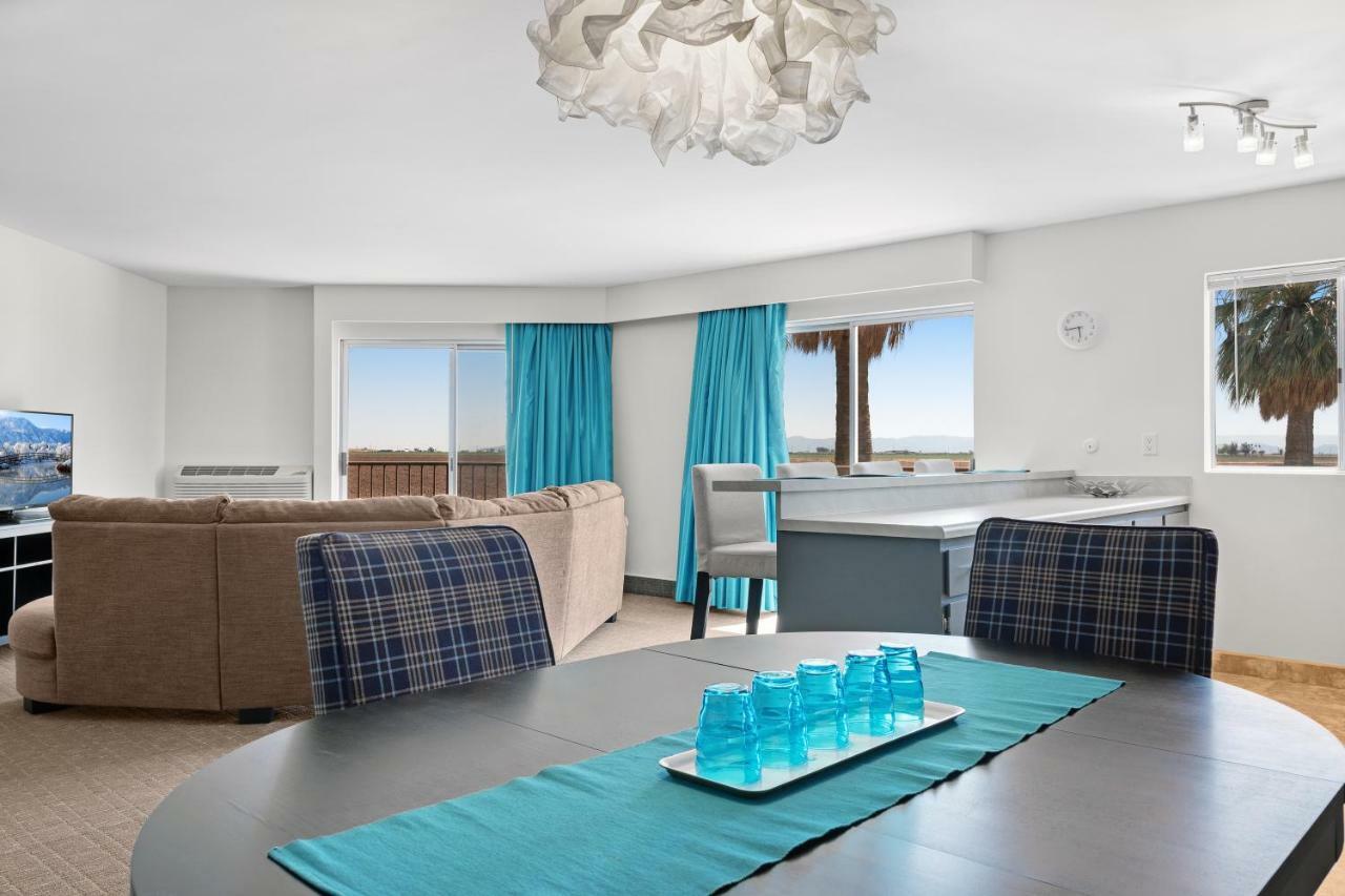 Ramada by Wyndham Holtville Dış mekan fotoğraf