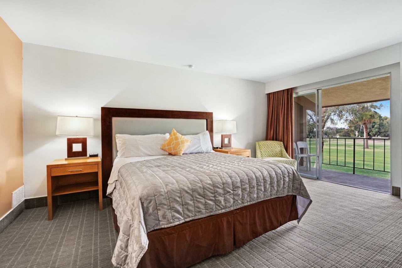 Ramada by Wyndham Holtville Dış mekan fotoğraf